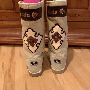 Tylie Malibu vibram sole sheepskin boots